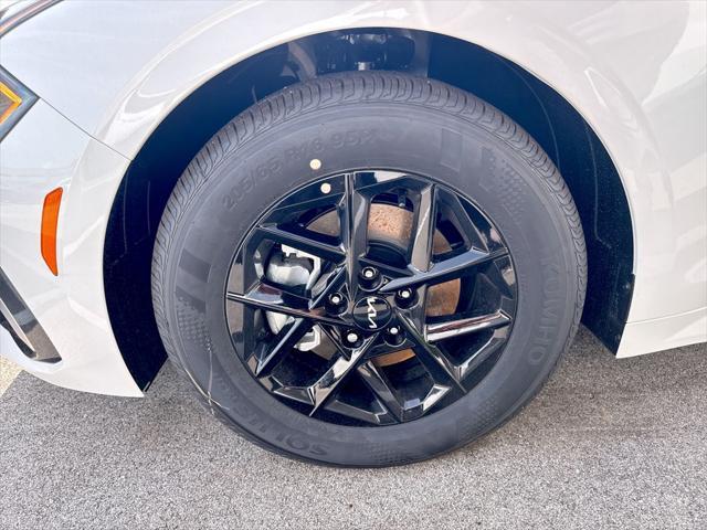 new 2025 Kia K5 car, priced at $27,883