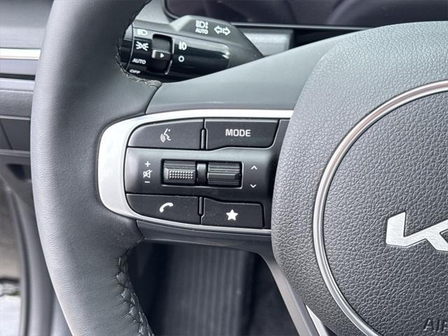 new 2025 Kia K5 car, priced at $30,231
