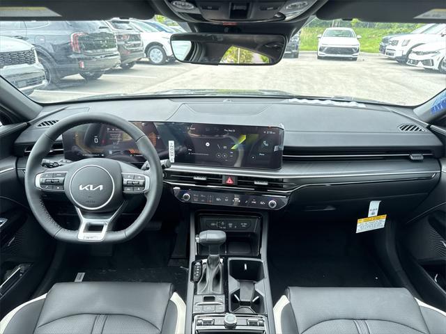 new 2025 Kia K5 car, priced at $30,231