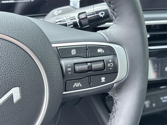 new 2025 Kia K5 car, priced at $30,231