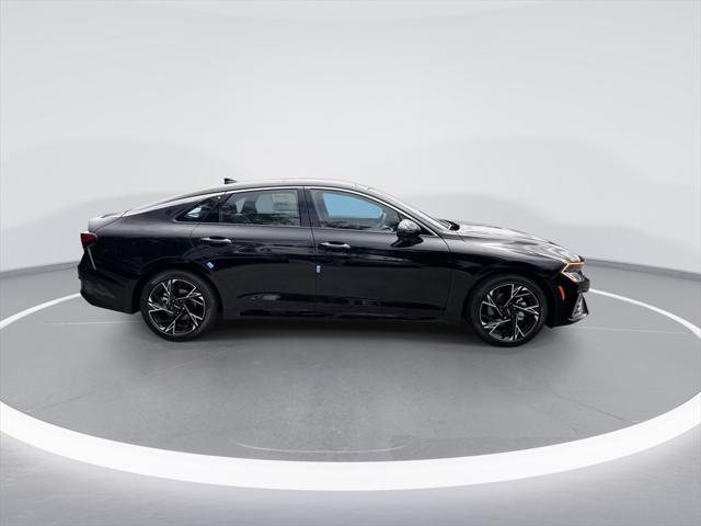 new 2025 Kia K5 car, priced at $30,231