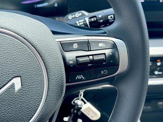new 2025 Kia Sportage car, priced at $28,040