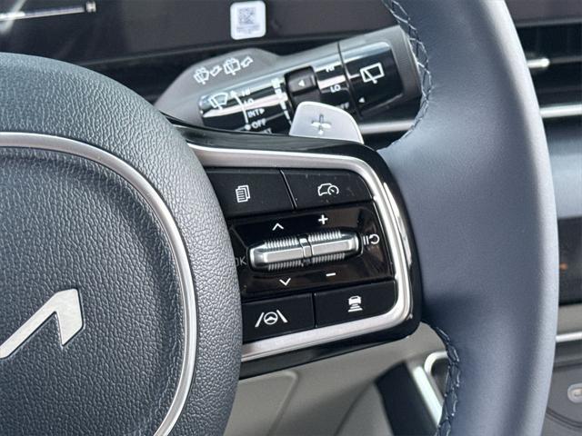 new 2026 Kia Carnival Hybrid car, priced at $44,023