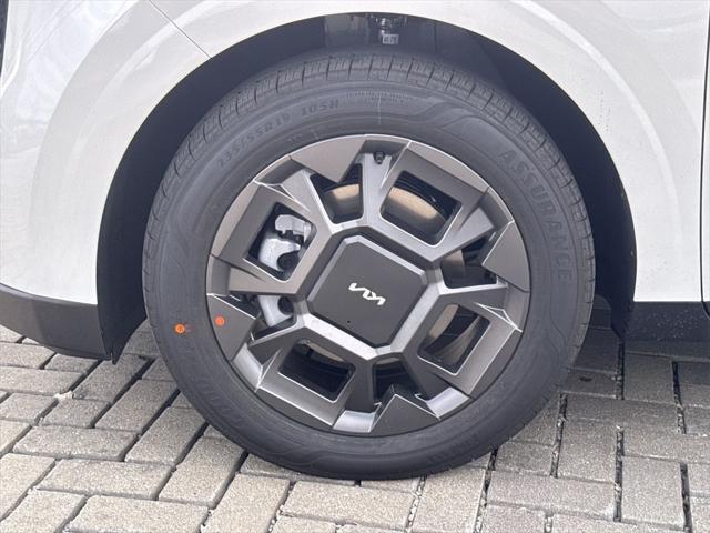 new 2026 Kia Carnival Hybrid car, priced at $44,023
