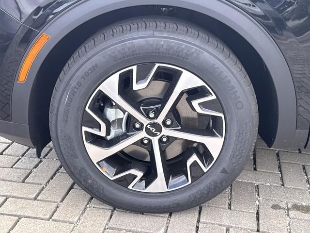 new 2025 Kia Sportage car, priced at $28,257