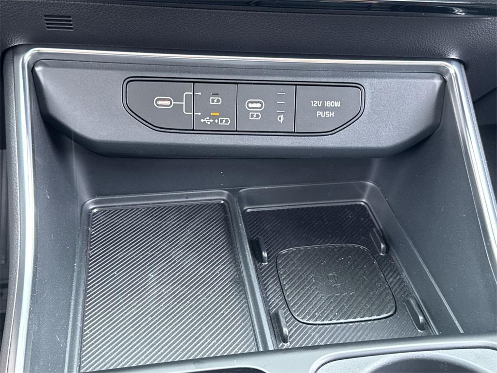 new 2026 Kia Carnival car, priced at $49,151