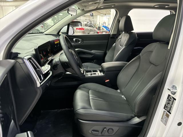 new 2025 Kia Sorento car, priced at $36,970