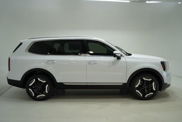 new 2025 Kia Telluride car, priced at $40,870