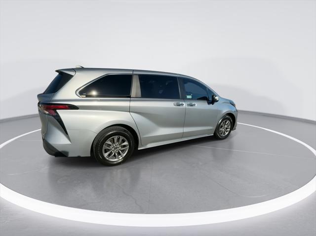 used 2021 Toyota Sienna car, priced at $37,950