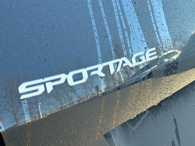 new 2025 Kia Sportage car, priced at $33,293