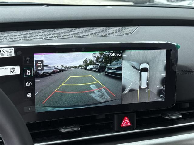 new 2025 Kia Carnival Hybrid car, priced at $53,430