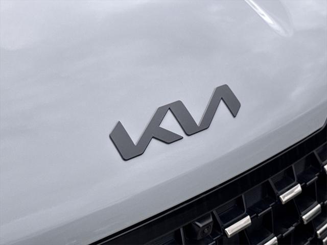 new 2025 Kia Carnival Hybrid car, priced at $53,430