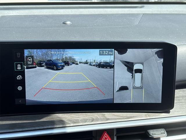 new 2025 Kia Sorento car, priced at $45,515