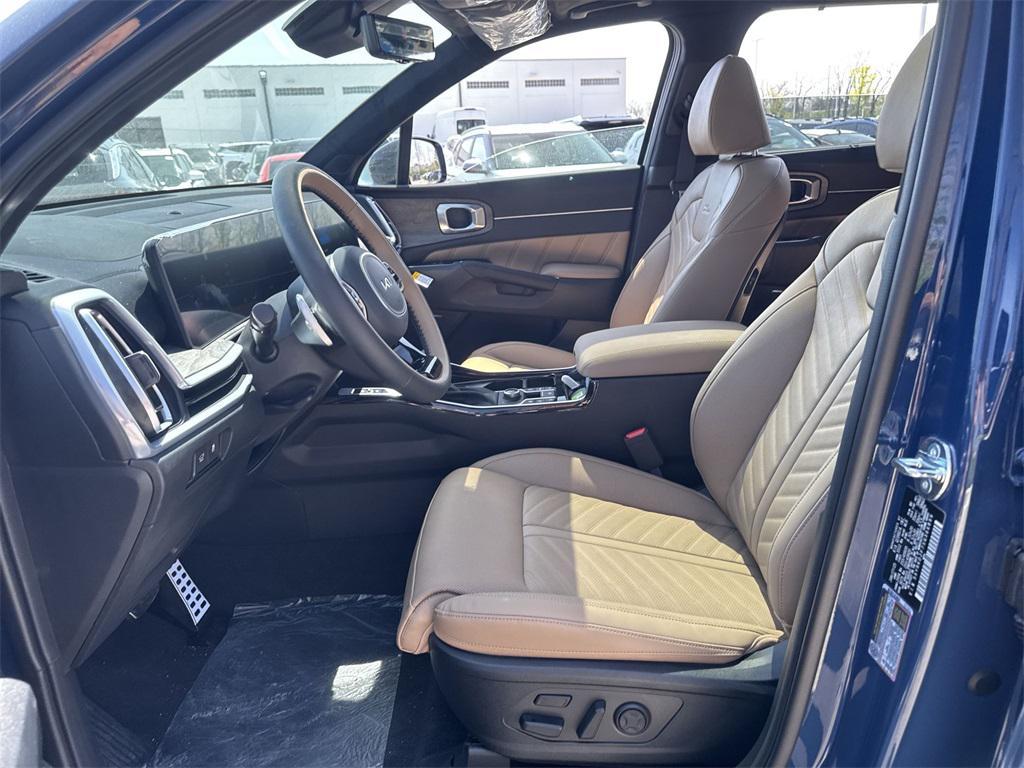 new 2025 Kia Sorento car, priced at $42,040