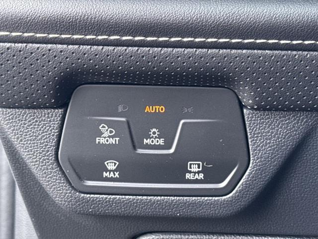 used 2025 Volkswagen Atlas car, priced at $39,224