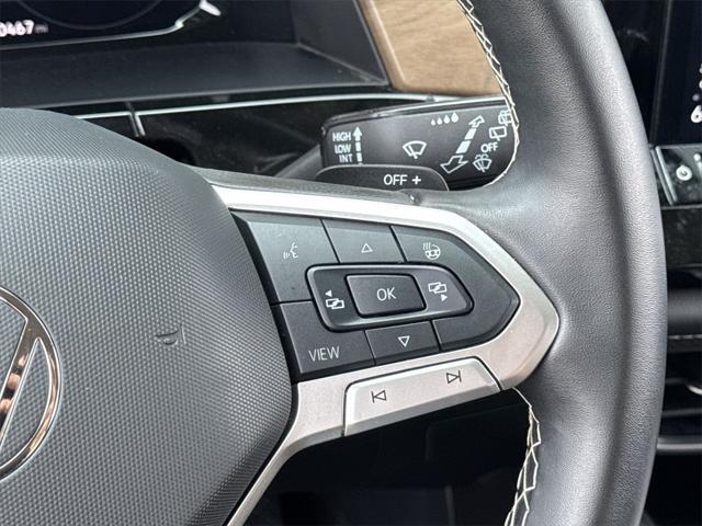 used 2025 Volkswagen Atlas car, priced at $39,224
