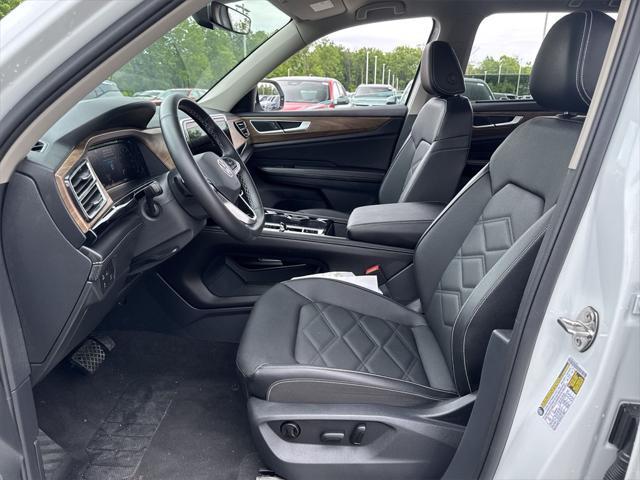 used 2025 Volkswagen Atlas car, priced at $39,224