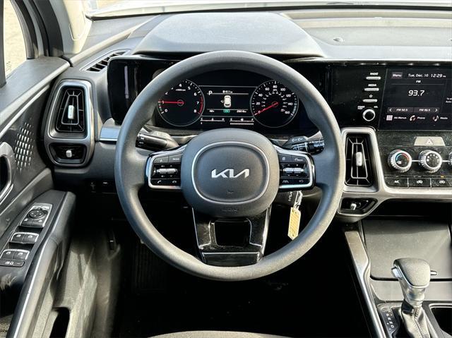 used 2023 Kia Sorento car, priced at $25,250