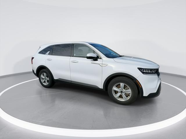 used 2023 Kia Sorento car, priced at $25,250