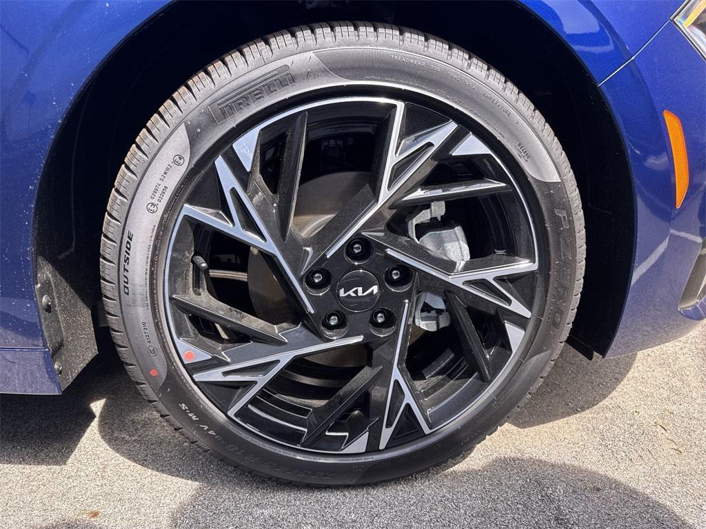 new 2025 Kia K5 car, priced at $31,155