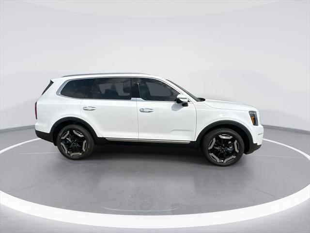 new 2025 Kia Telluride car, priced at $42,504
