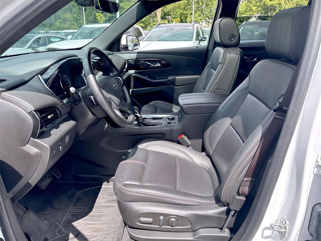 used 2023 Chevrolet Traverse car, priced at $36,392