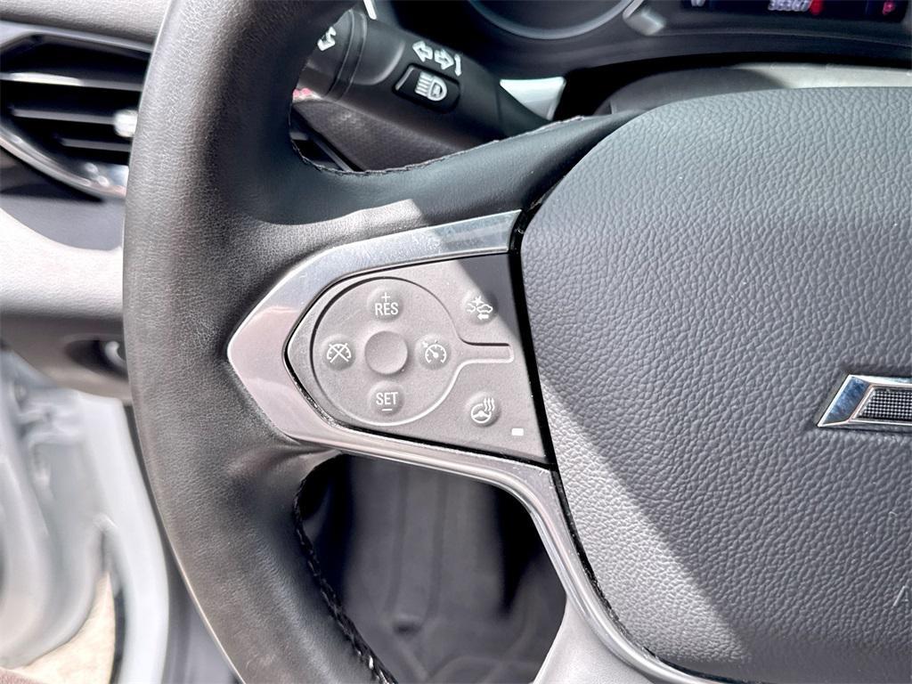 used 2023 Chevrolet Traverse car, priced at $36,392