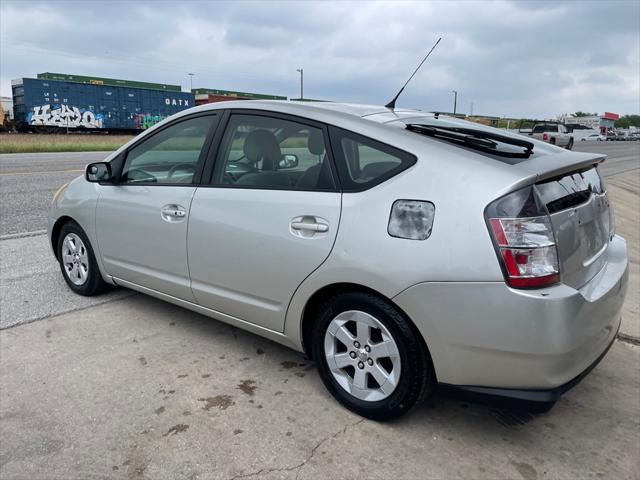 used 2005 Toyota Prius car, priced at $2,500