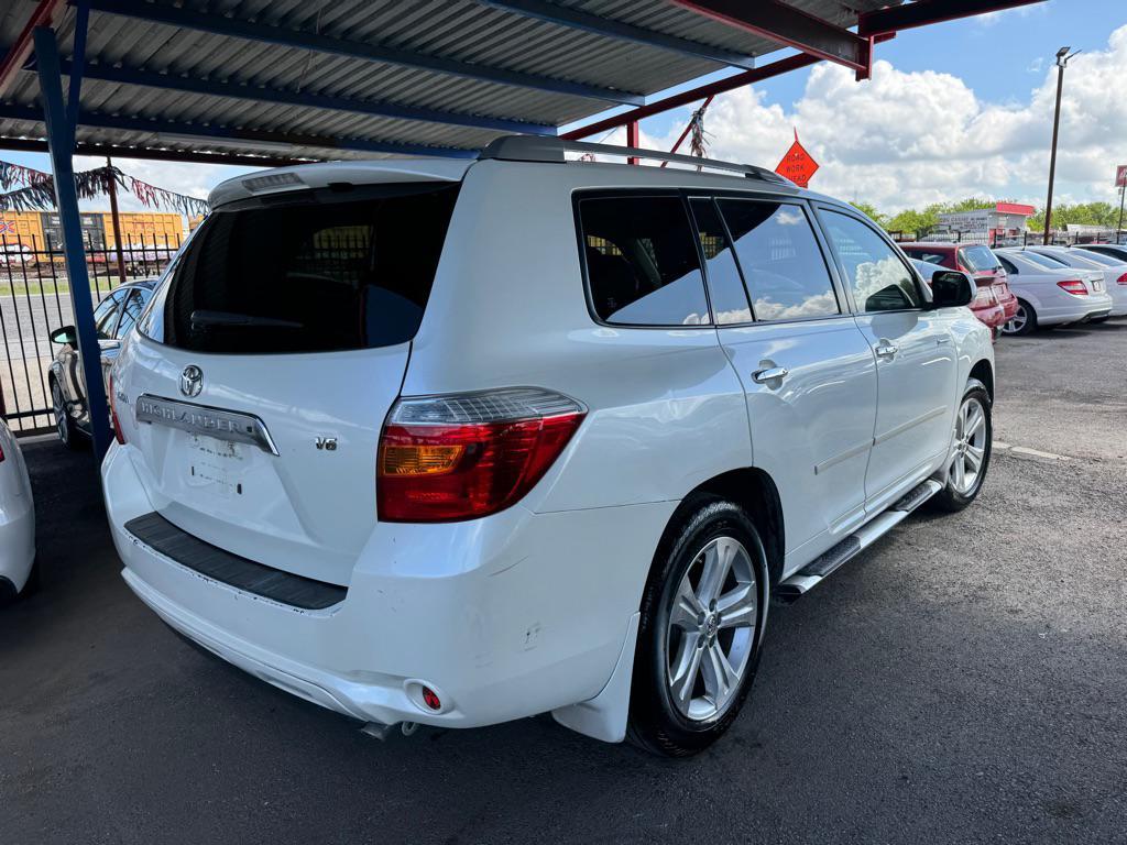used 2008 Toyota Highlander car, priced at $5,995