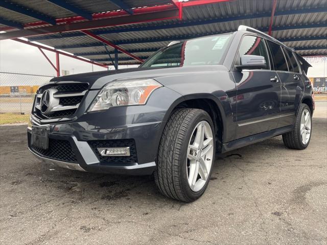 used 2011 Mercedes-Benz GLK-Class car, priced at $9,999