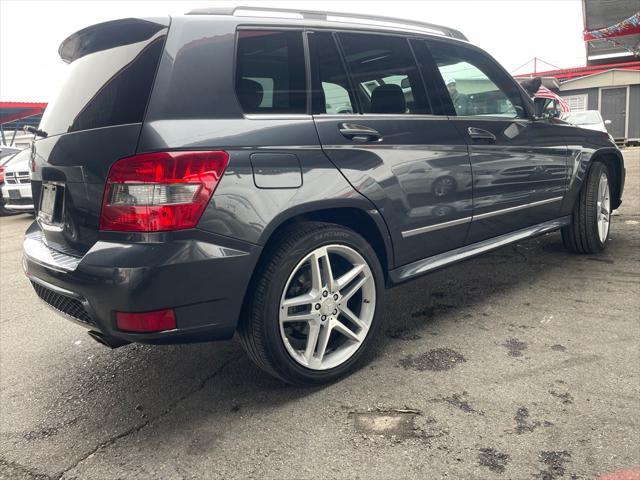 used 2011 Mercedes-Benz GLK-Class car, priced at $9,999