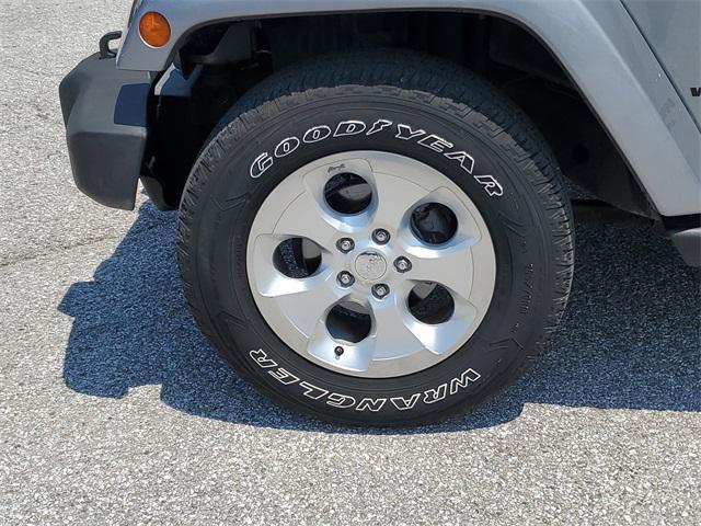 used 2015 Jeep Wrangler Unlimited car, priced at $18,588