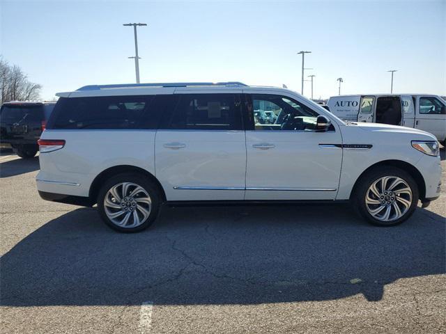 used 2022 Lincoln Navigator car, priced at $49,487