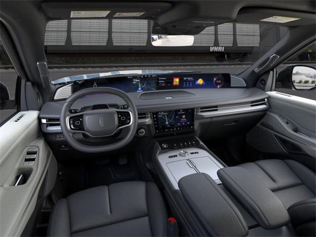 new 2025 Lincoln Navigator car, priced at $112,405