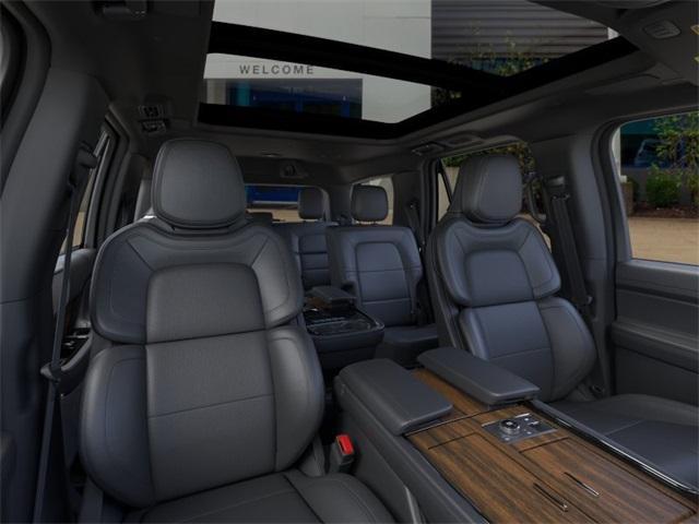 new 2024 Lincoln Navigator car, priced at $105,870