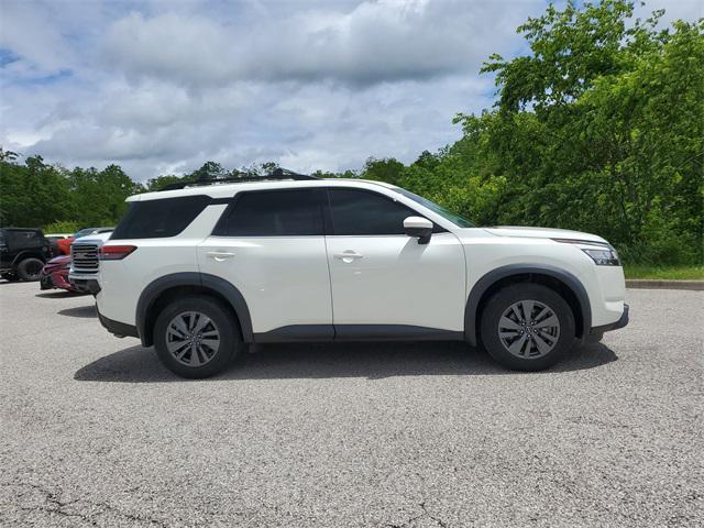 used 2022 Nissan Pathfinder car, priced at $23,587