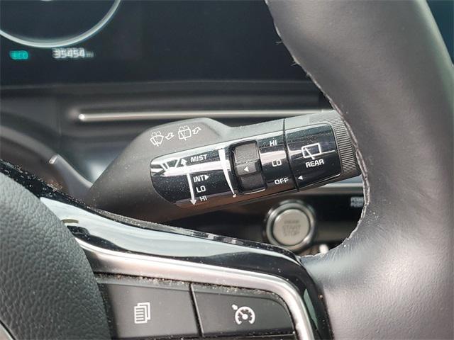 used 2024 Kia Carnival car, priced at $39,524