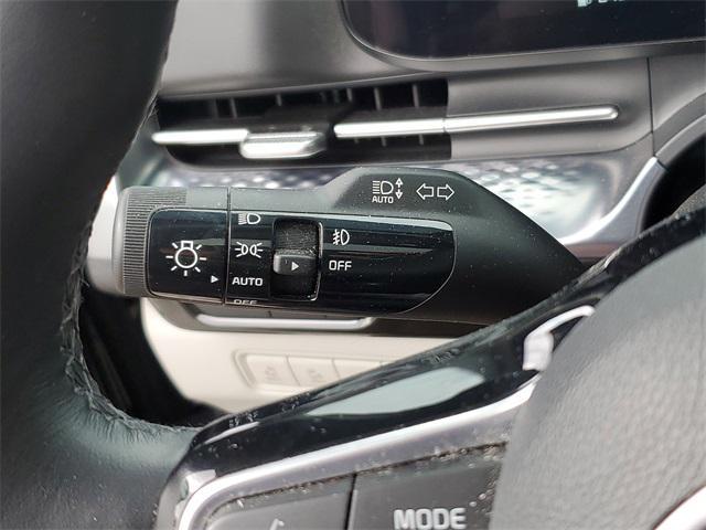 used 2024 Kia Carnival car, priced at $39,524