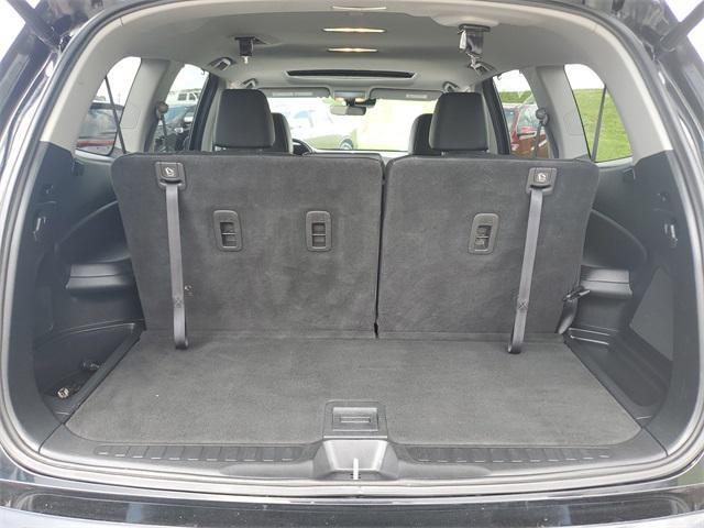 used 2022 Honda Pilot car, priced at $28,988