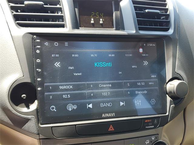 used 2012 Toyota Highlander car, priced at $10,999
