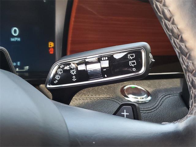 used 2022 Lincoln Navigator car, priced at $49,487