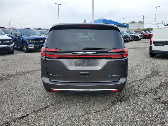 used 2022 Chrysler Pacifica Hybrid car, priced at $26,602