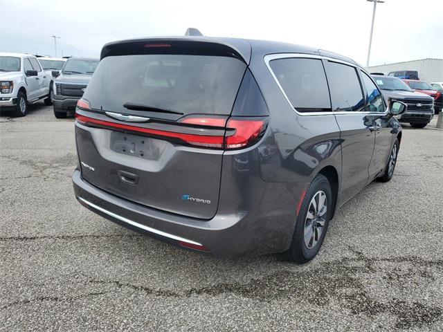 used 2022 Chrysler Pacifica Hybrid car, priced at $26,602