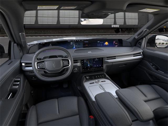 new 2025 Lincoln Navigator car, priced at $111,175