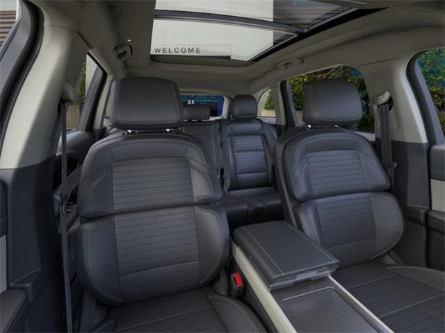 new 2025 Lincoln Nautilus car, priced at $69,305