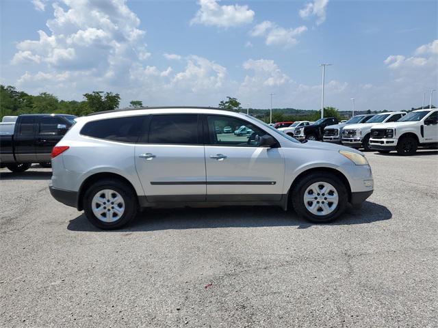 used 2009 Chevrolet Traverse car, priced at $2,986
