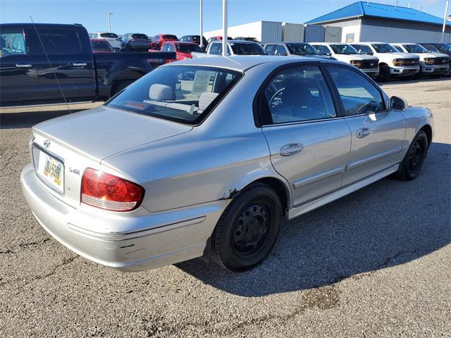 used 2004 Hyundai Sonata car, priced at $2,987