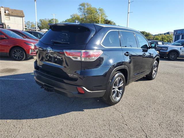 used 2016 Toyota Highlander car, priced at $13,987