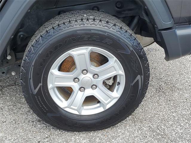 used 2021 Jeep Wrangler Unlimited car, priced at $24,487