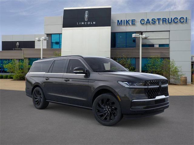 new 2025 Lincoln Navigator car, priced at $106,015
